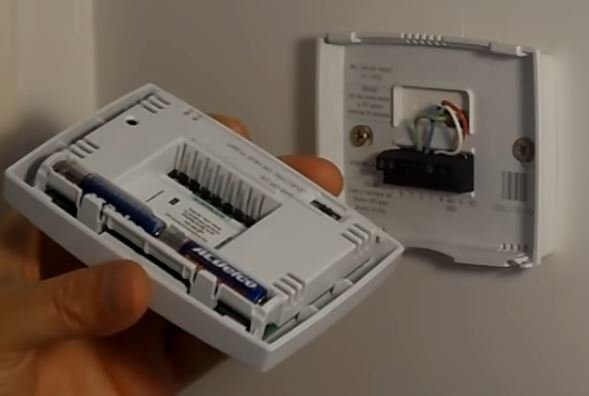 How to reset honeywell thermostat